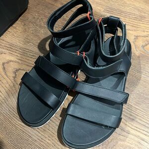 Sorel Roaming Multi- Sorel
Sorel Roaming Taupe Two Strap Slide Sandals  8.5